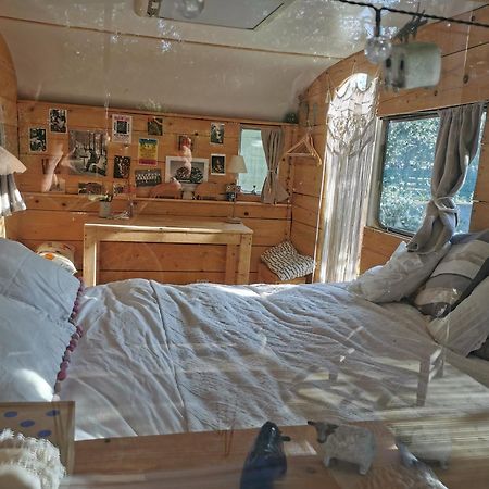 Gite Azkendantza 2A6 Pers Avec Caravane Insolite Ascain Zewnętrze zdjęcie